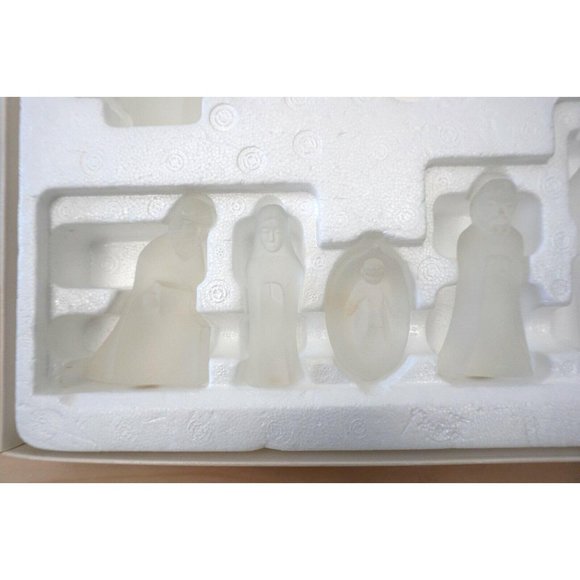 CLEARLY Christmas 9 Piece 24% Lead Crystal Nativity Set - Picture 6 of 6